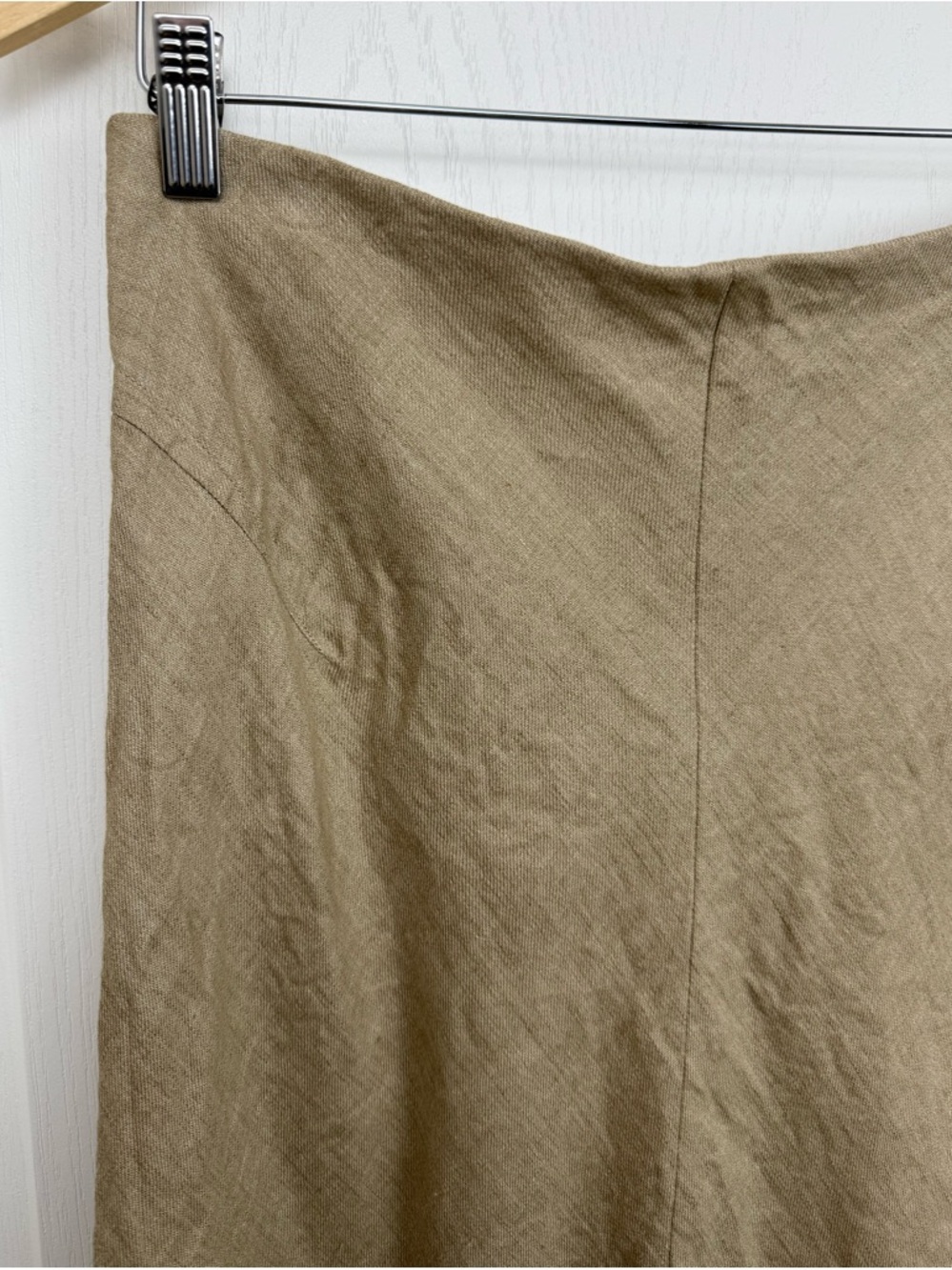 SOLD Banana Republic Linen Maxi Slip Skirt Size Medium Tan - Picture 4 of 9